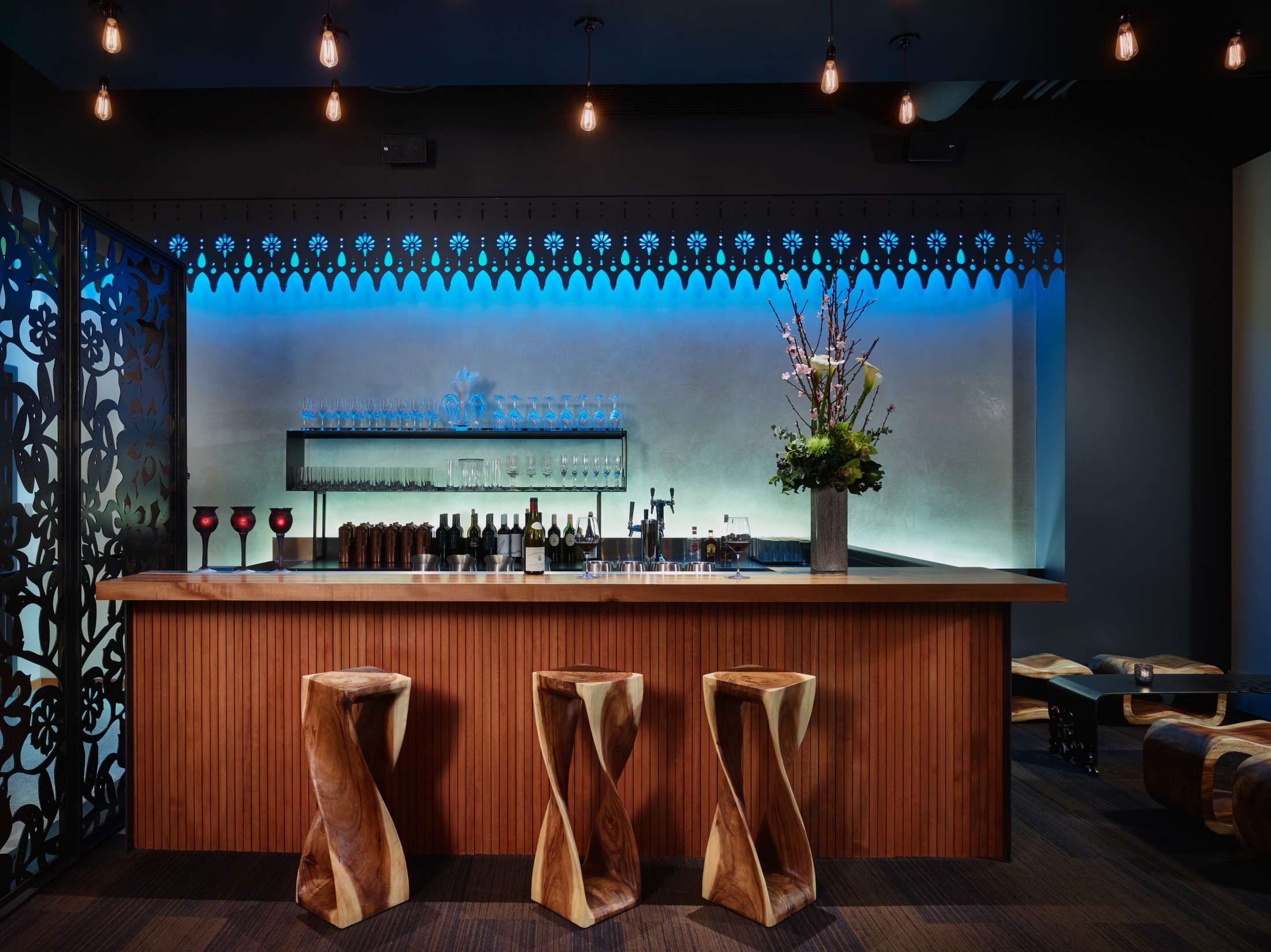 Shanik bar