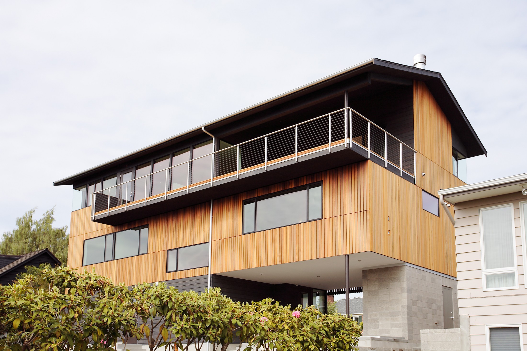 Magnolia exterior
